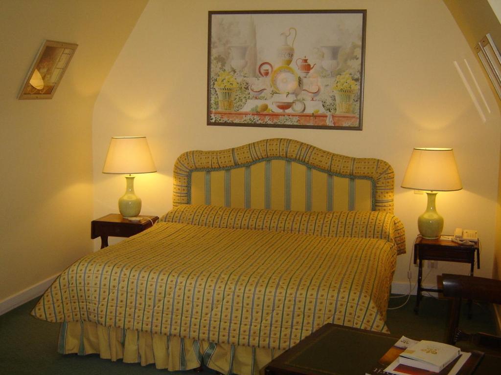 Auberge Des Templiers Boismorand Værelse billede