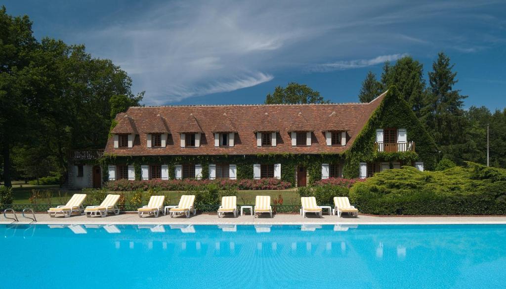 Auberge Des Templiers Boismorand Eksteriør billede