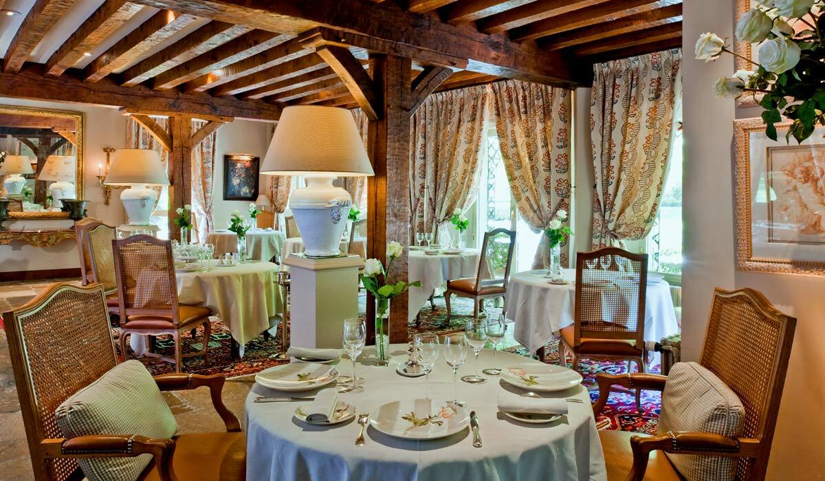 Auberge Des Templiers Boismorand Eksteriør billede